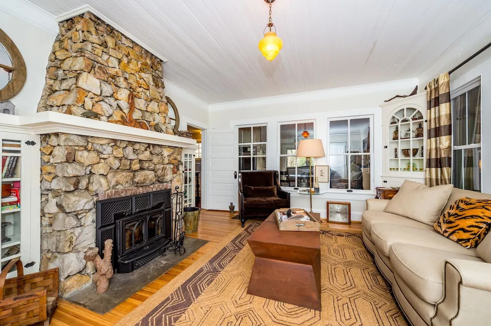 photo 1 of 39 Maney Lane Home 5 Bedrooms 3 Bathrooms Home