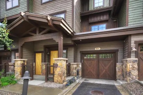 photo 1 of 39C Union Creek Townhomes West Townhouse