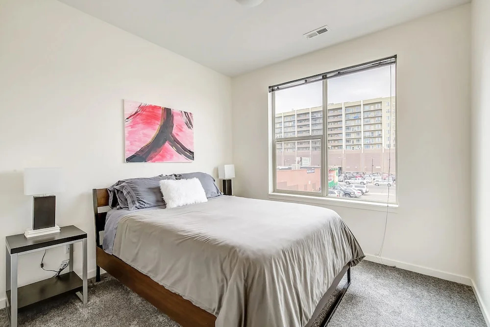 photo 1 of 3BD Loft Downtown Business District
