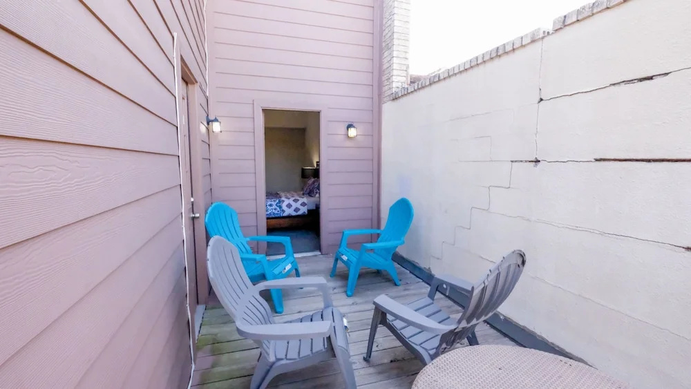 photo 1 of 3Bdrm 3.5Bath 7Beds - NRG GRB MM-Park