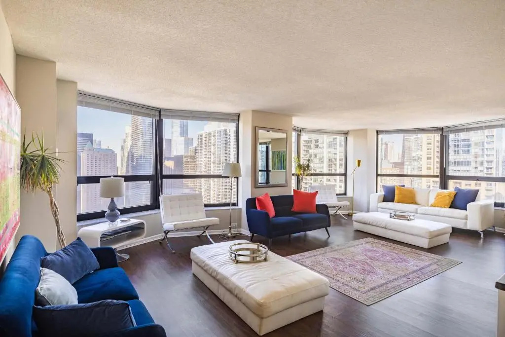 photo 1 of 3BR Stunning Spacious Sky Loft Indoor Pool, Parking & Incredible Views