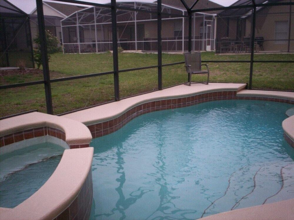 photo 1 of 4 Br Home Kitchen Sleeps 8 - Ovh 4351