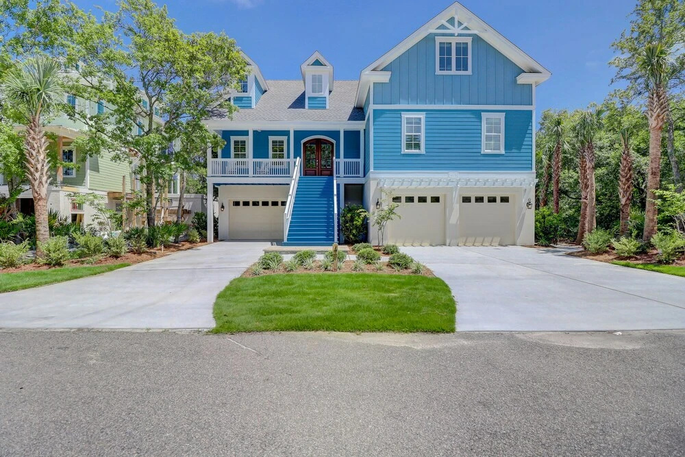 photo 1 of 4 Shore Crest Ln