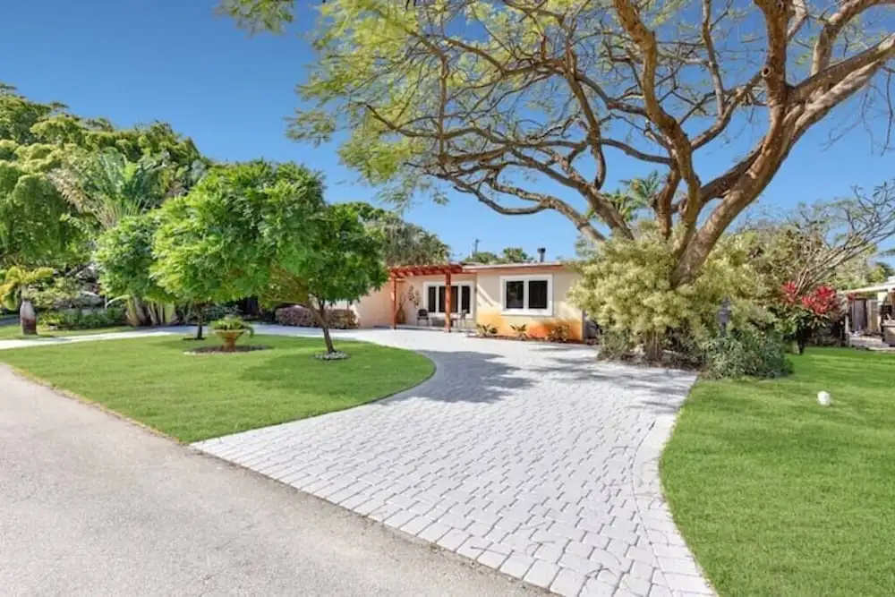photo 1 of 401 Wilton Manors in Wilton Manors