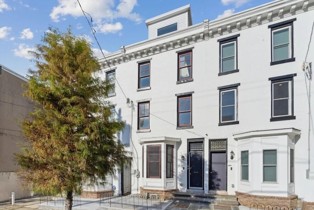 photo 1 of 4043 Ludlow St