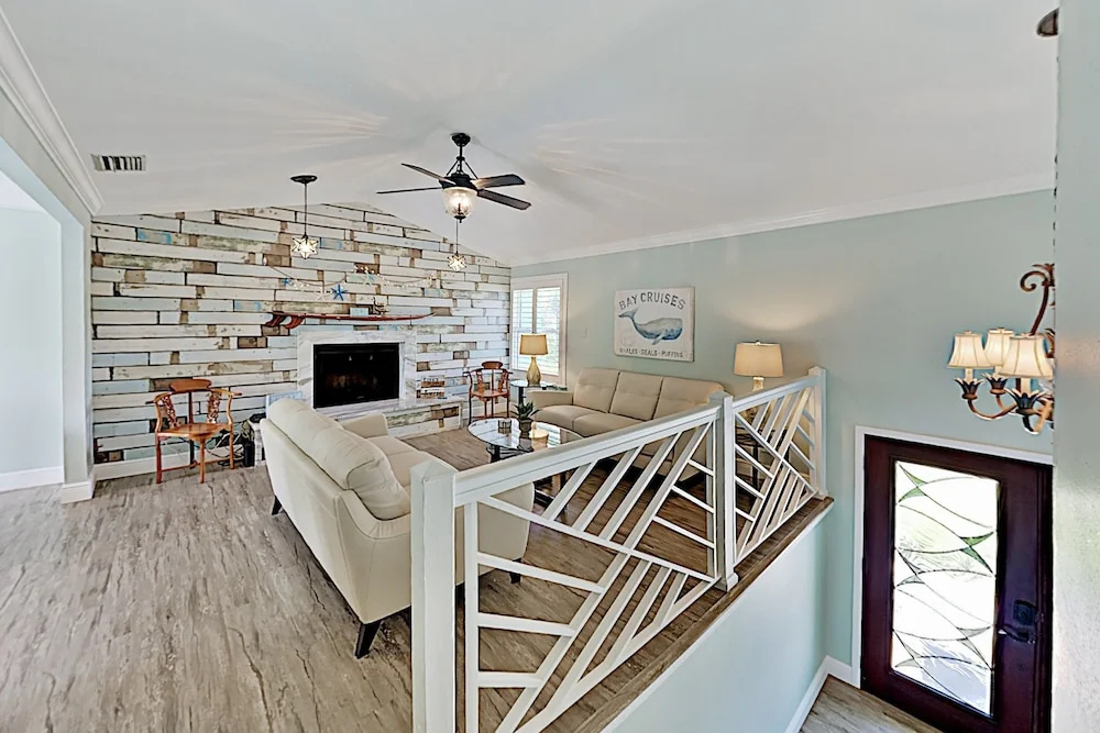 photo 1 of 408harbd 3 Bedroom Home
