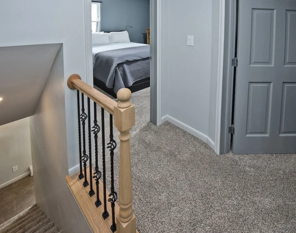 photo 1 of 4112 Spruce Way 2 Bedroom Condo by RedAwning