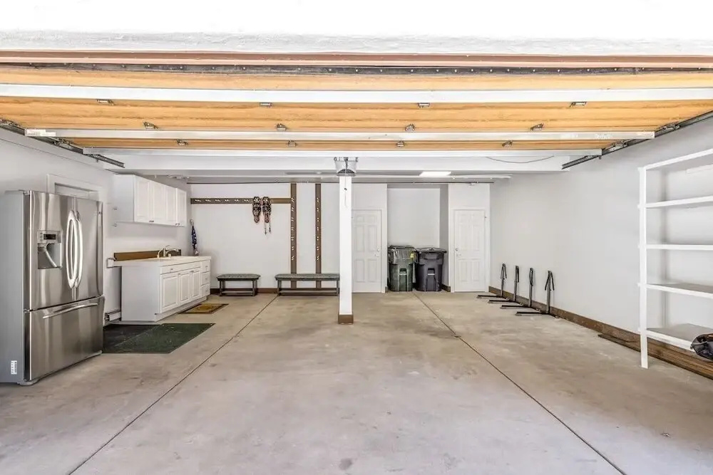 photo 1 of 4223 Spruce Way 4 Bedroom Duplex by RedAwning