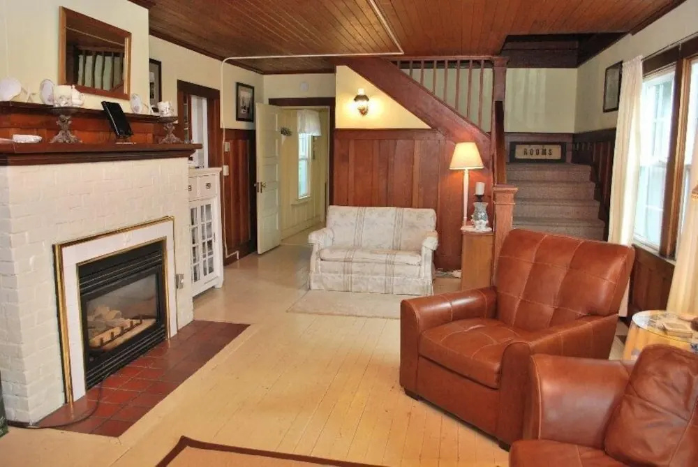 photo 1 of 435 3Rd Avenue