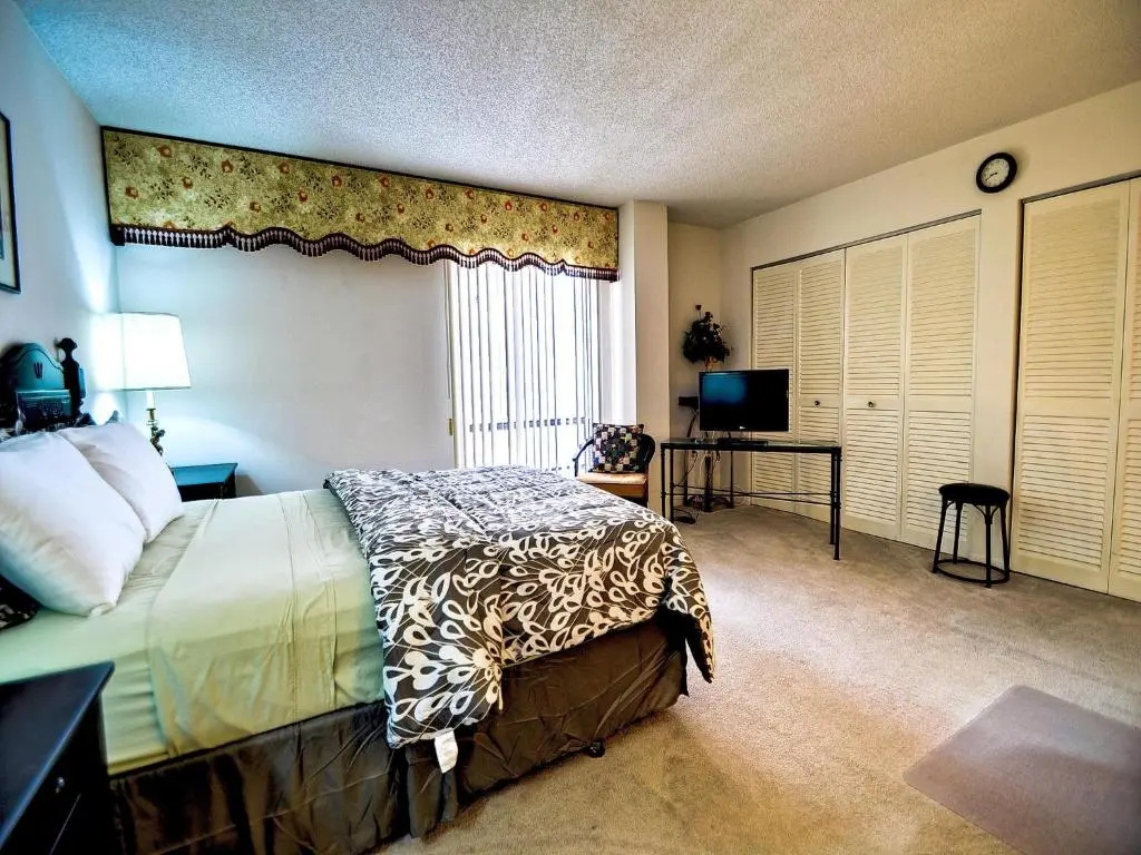 photo 1 of 440 West Condos 1408N
