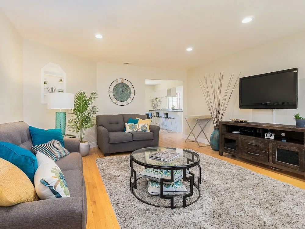 photo 1 of 456 5th Street West Home