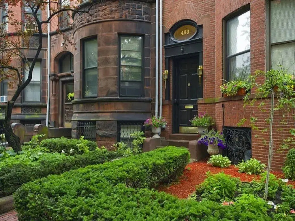 photo 1 of 463 Beacon Street Guest House