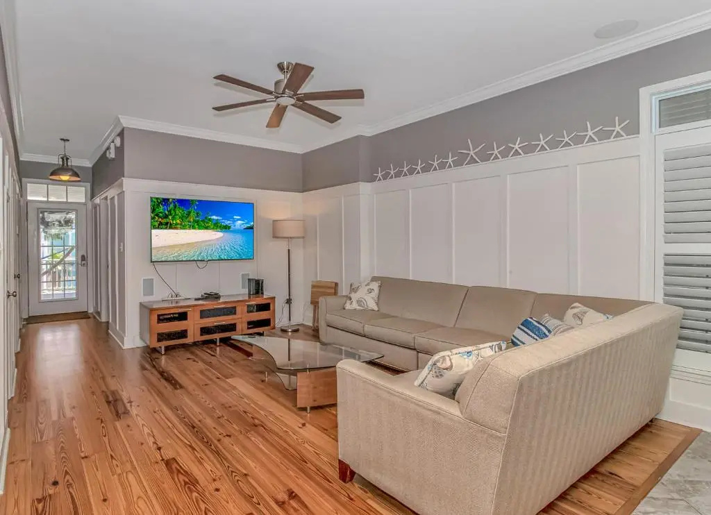 photo 1 of 4722 Harmony Lane
