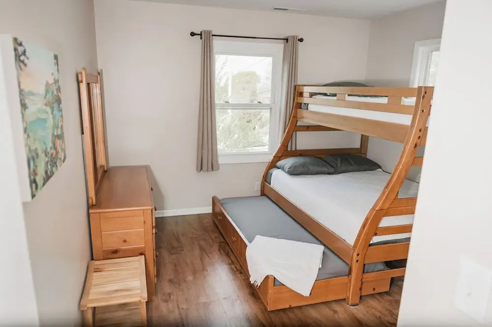 photo 1 of 4BDR Blue Haven Cottage Grand Haven 150