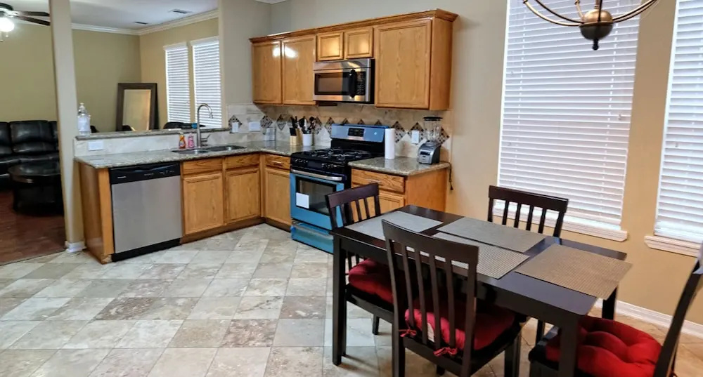 photo 1 of 4Bdrm 2Bath 4Beds - Sugarland Richmond