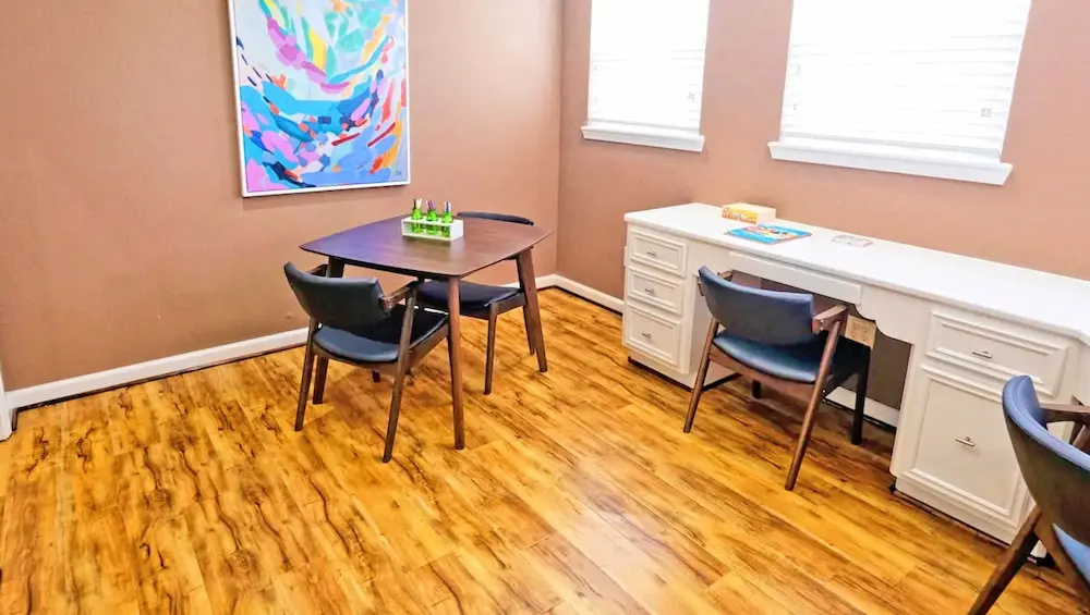 photo 1 of 4Bdrms 2Bath 6Beds - Med-Center MM-Park
