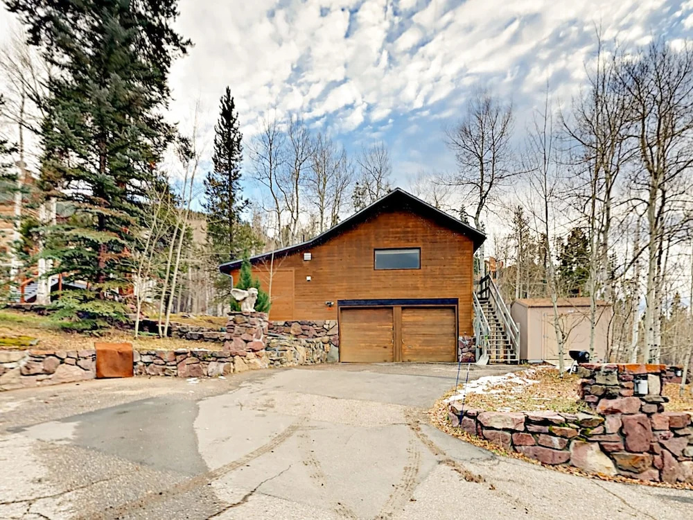 photo 1 of 4BR Luxury Log - 4 Br Home