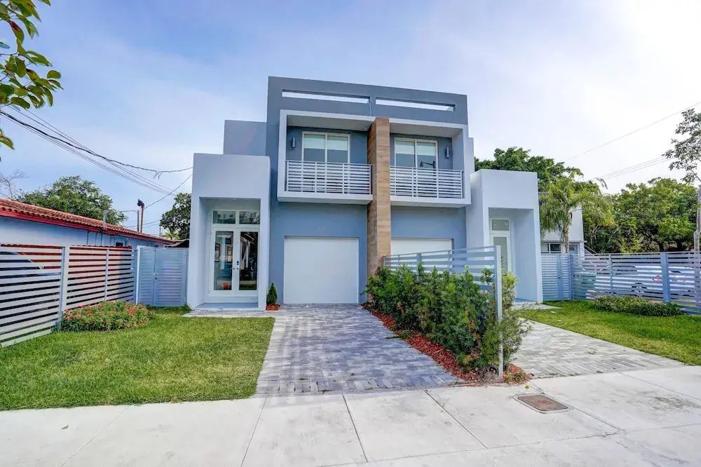 photo 1 of 4BR Pool Townhome Duplex by Jos17