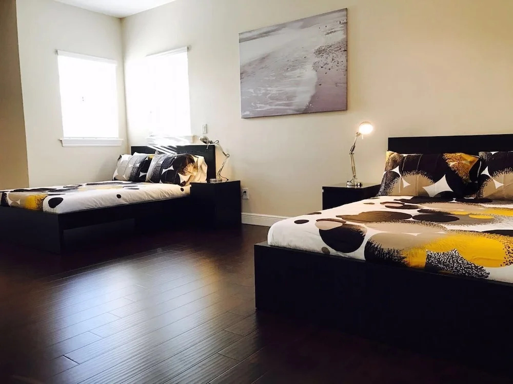 photo 1 of 4BR Townhouse 906 by Ideal Experience VR