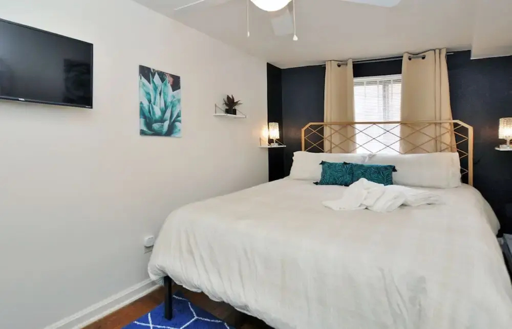 photo 1 of 4TH&INDEP - Furnished Apts - US Capitol
