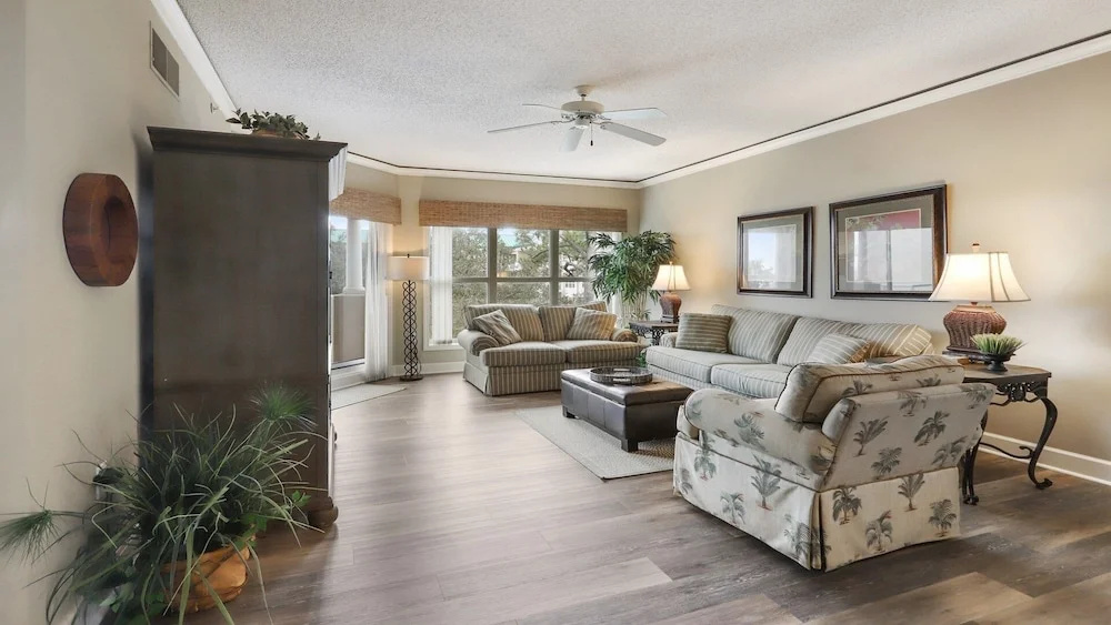 photo 1 of 5401 Hampton Place