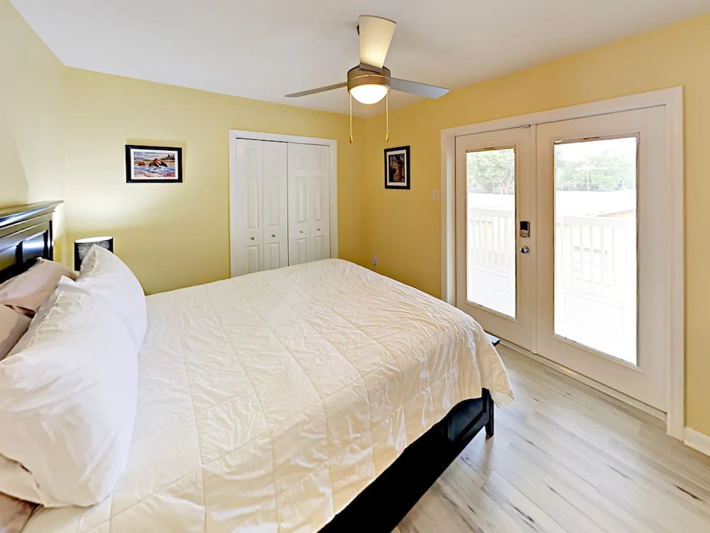 photo 1 of 58th St S 1826 - 4 Br Home