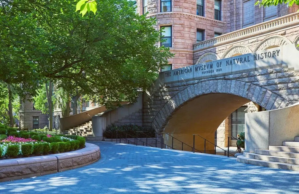 photo 1 of 5th & 55th Residence Club