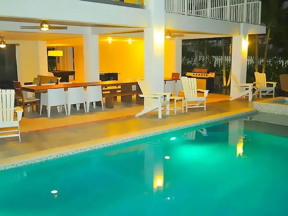 photo 1 of 6 Bedroom Homes in Miami by TMG