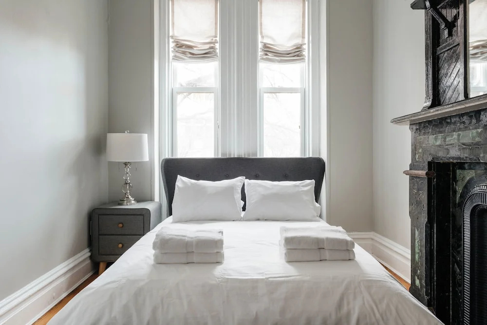 photo 1 of 6 Bedroom Townhome Near NYC