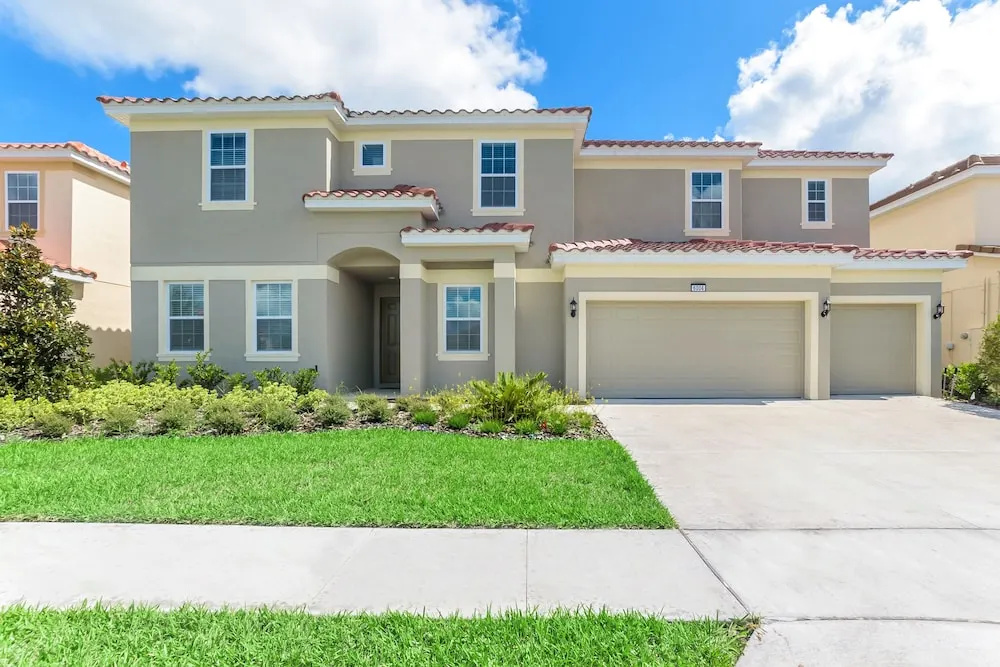 photo 1 of 14 Bdrm 11 Bath Villa For 30