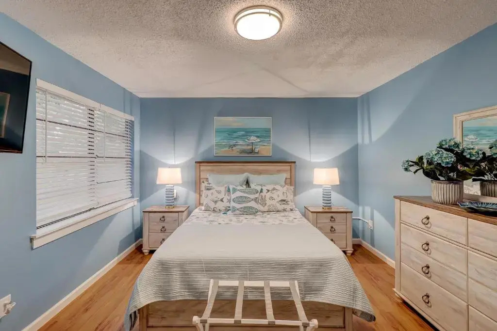 photo 1 of #61 Beautiful Condo Ideal Location 2BDR/2 Parkings