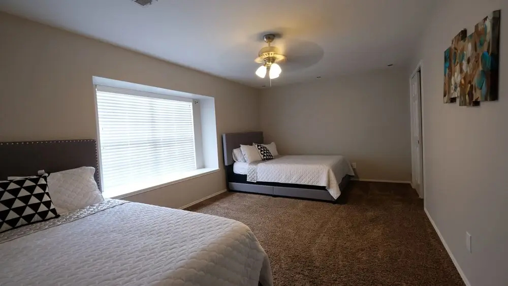 photo 1 of 6Bdrm 3.5Bath 10Beds - GRAND TEXAS SIZED