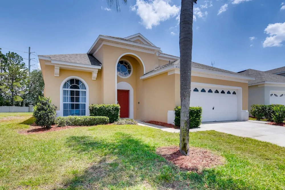 photo 1 of 6BR Windsor Palms Home by FS FL VH-8036