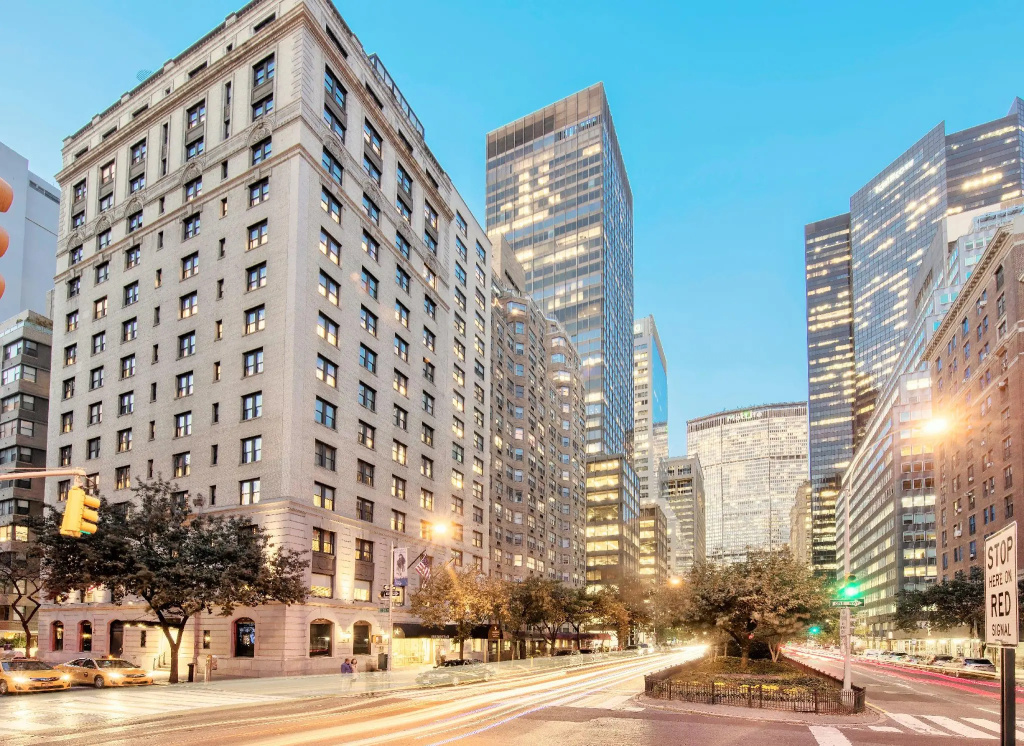 photo 1 of 70 Park Avenue