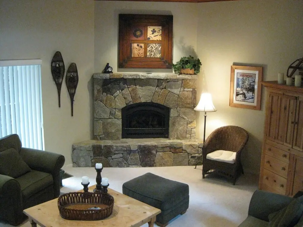 photo 1 of 731 Conifer
