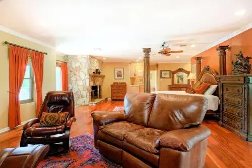 photo 1 of 7551 E Jackrabbit Road Home