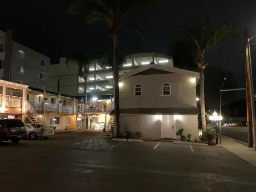 photo 1 of 777 Motor Inn