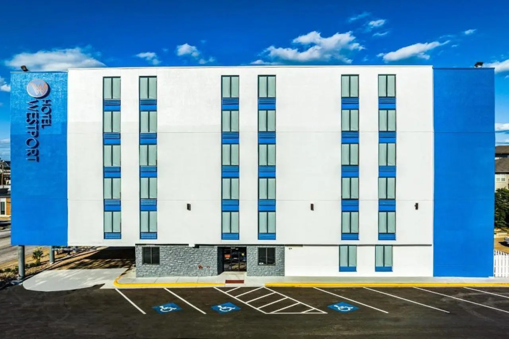 photo 1 of 816 Hotel KCexperience