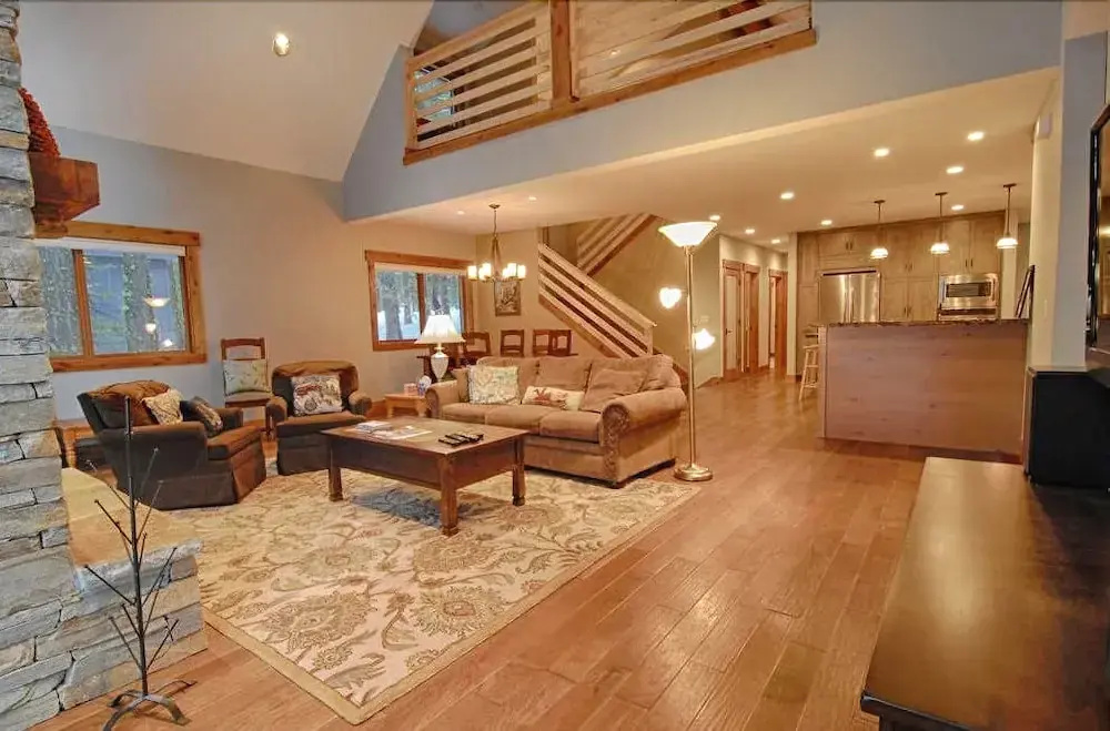 photo 1 of 820 Holly Road - 4 Br Home