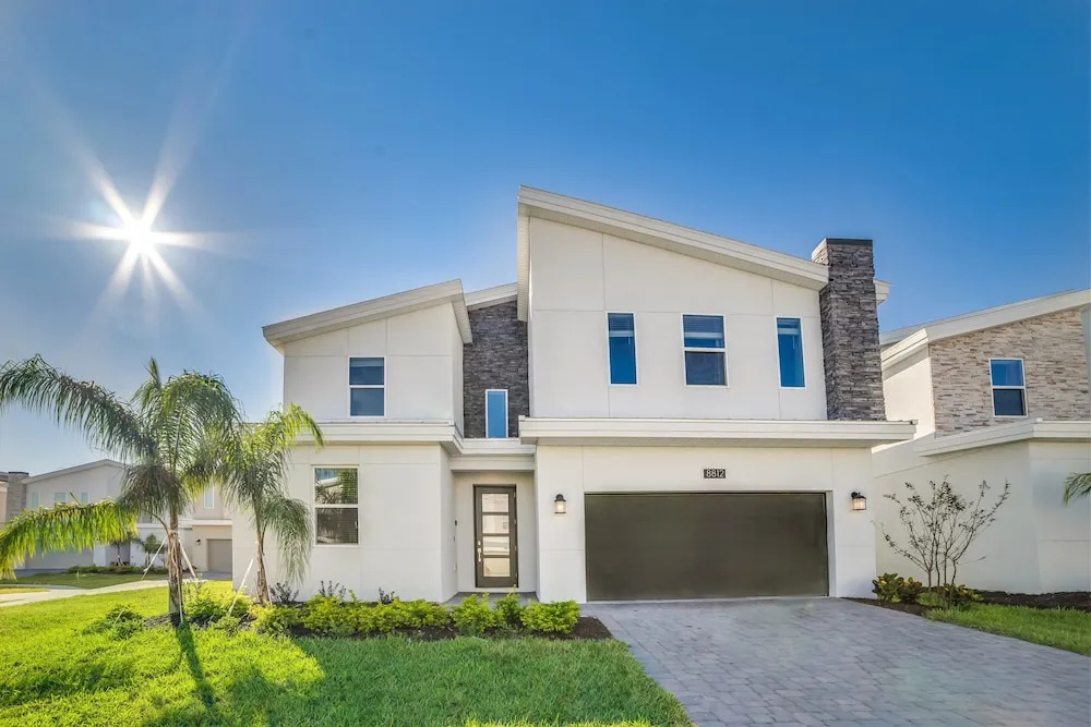 photo 1 of 8 Bdrm Champions Gate Villa