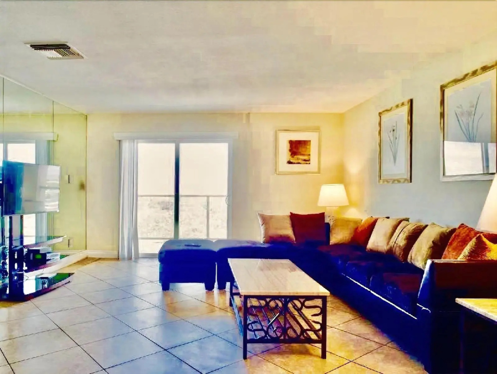 photo 1 of 888 Convention Center 1 Bedroom Condos