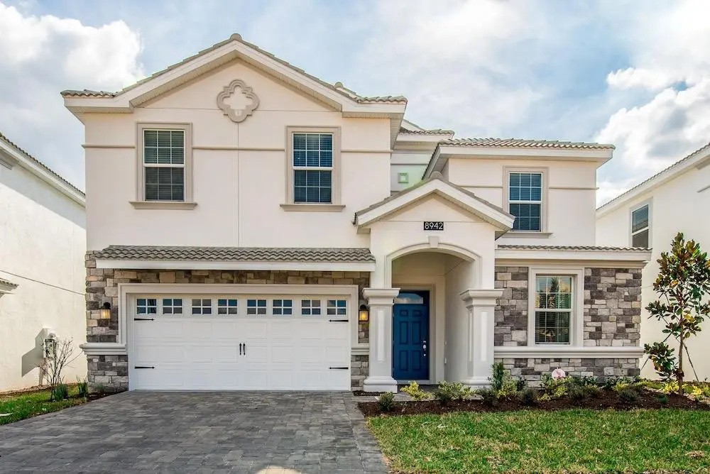 photo 1 of 8 Bdrm 5 Bath Villa
