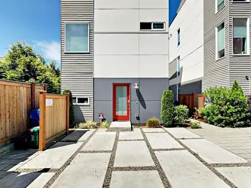 photo 1 of 921 29th Ave S Home