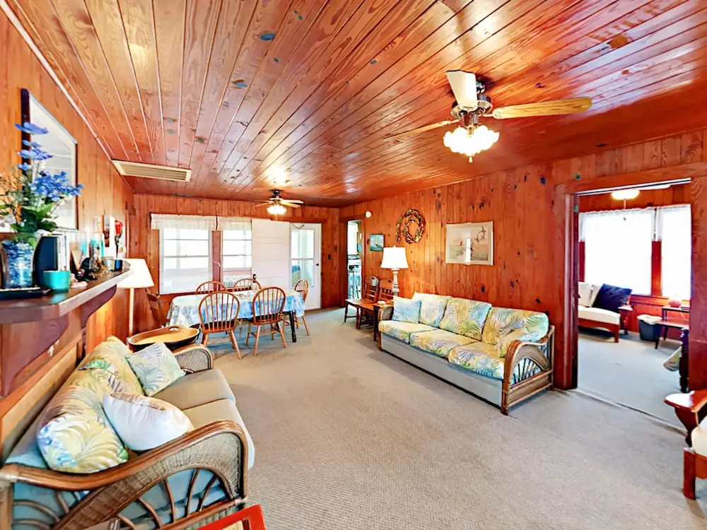 photo 1 of 922 South Ocean Blvd Home 5 Bedrooms 3 Bathrooms Home