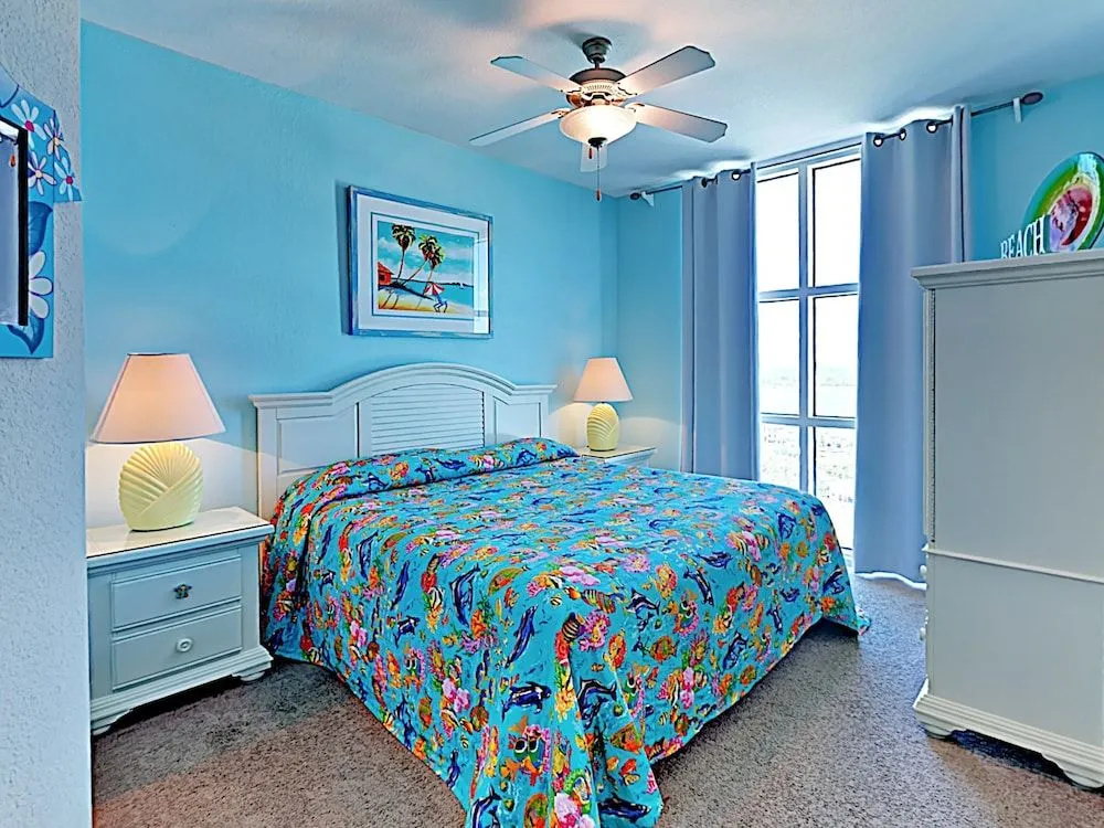 photo 1 of 931 W Beach Blvd Condo by RedAwning