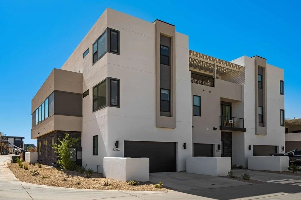 photo 1 of A Bit Of Paradise 7 Bedroom Townhouse