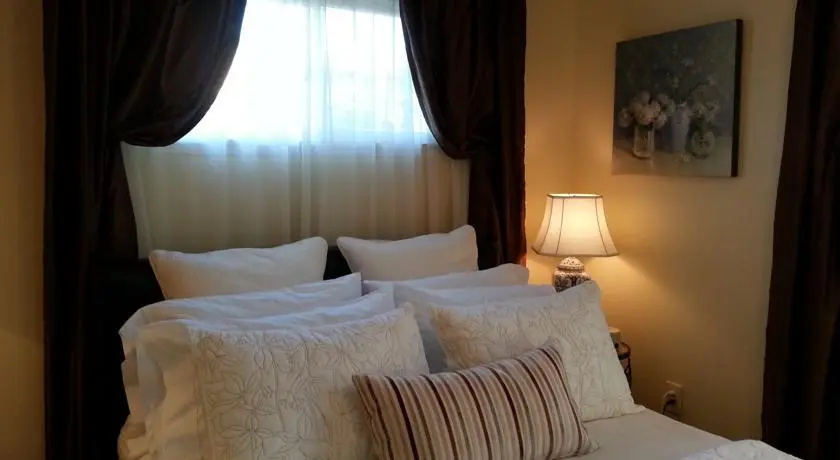 photo 1 of A Pied-A-Terre in Belmont Shore