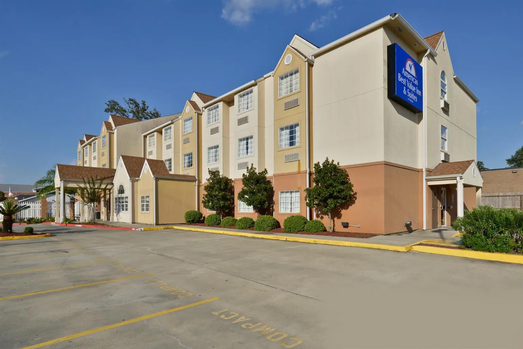 photo 1 of Americas Best Value Inn & Suites - Lake Charles / I - 210 Exit 5