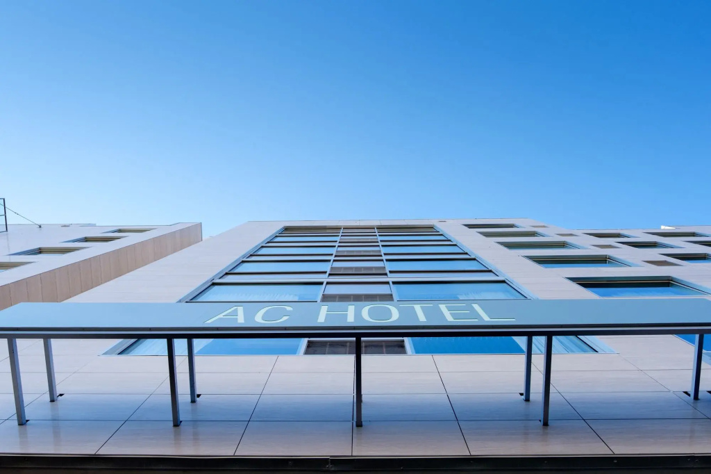 photo 1 of AC Hotel by Marriott Cincinnati at The Banks