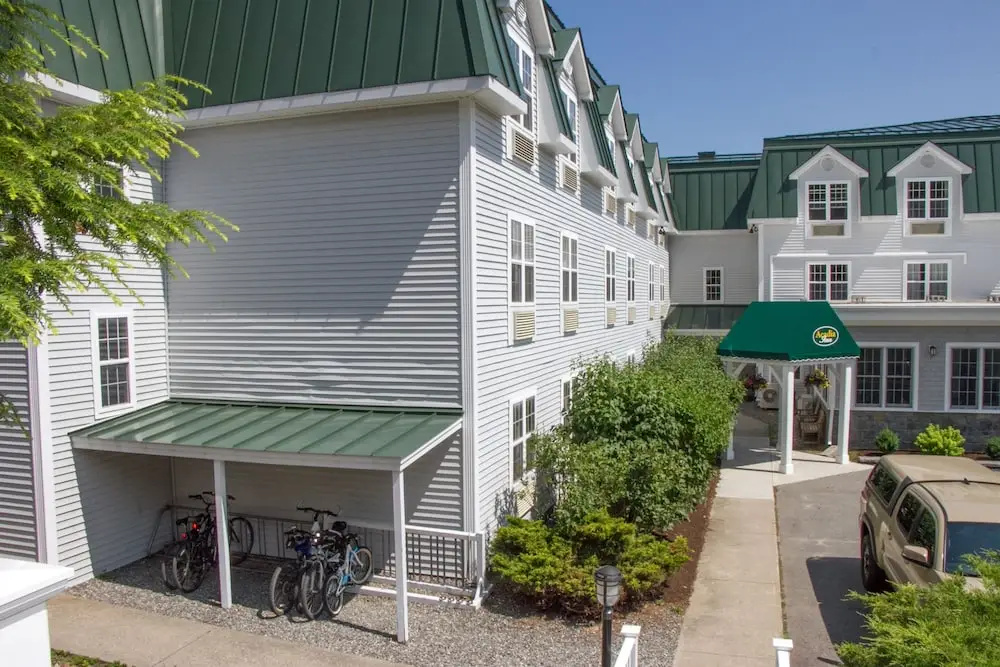 photo 1 of Acadia Inn